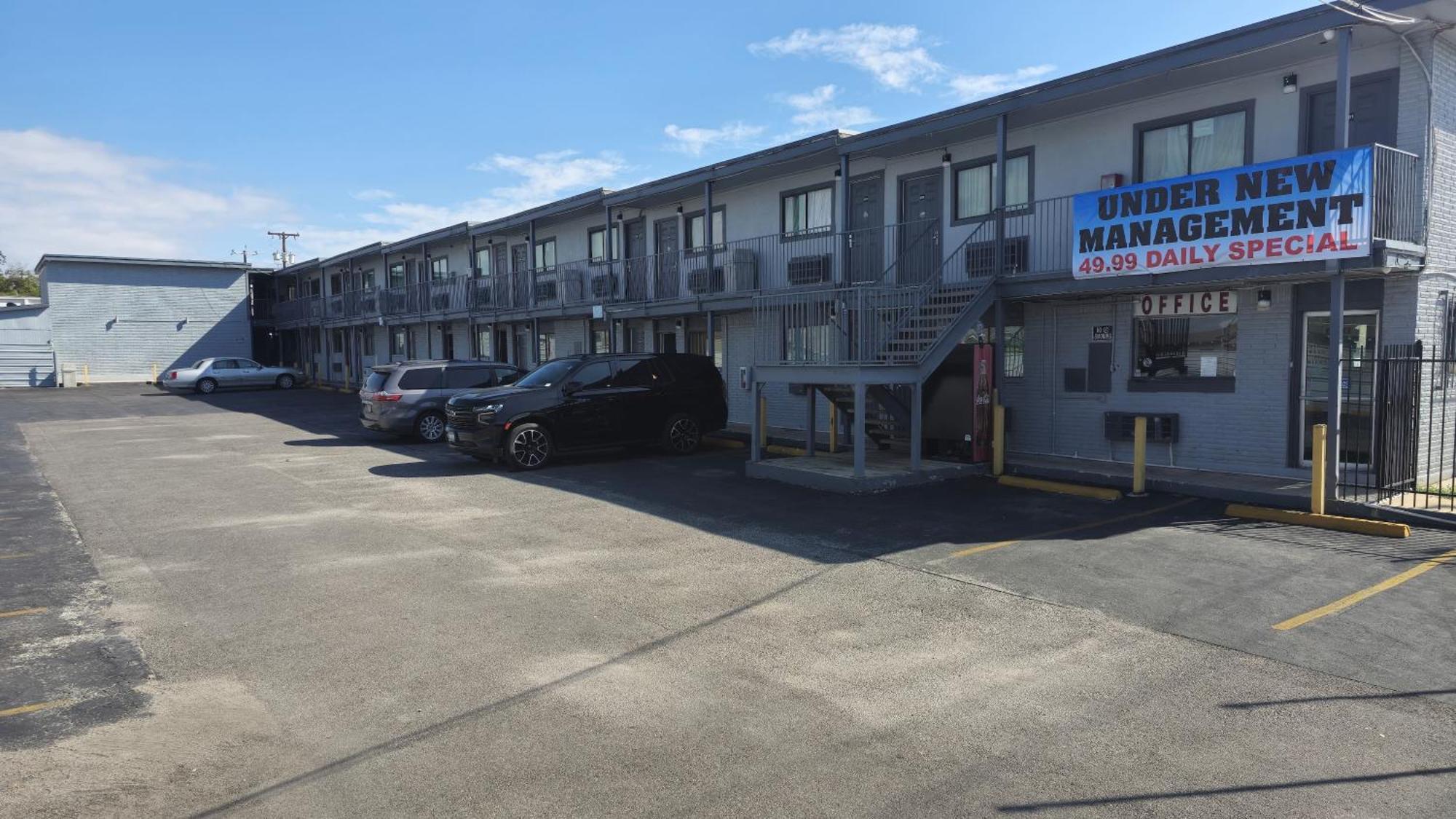 Super 7 Inn By Oyo San Antonio Nw Medical Center Exterior foto